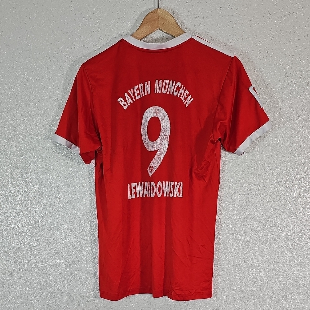 Bayern Munich Robert Lewandowski 2017 / 18 Jersey.